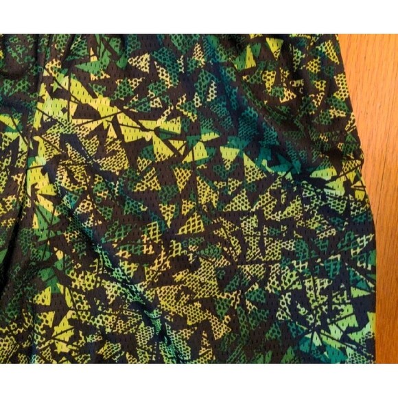 Hanes Green and Black Athletic Shorts with Digital Camouflage - Picture 3 of 6